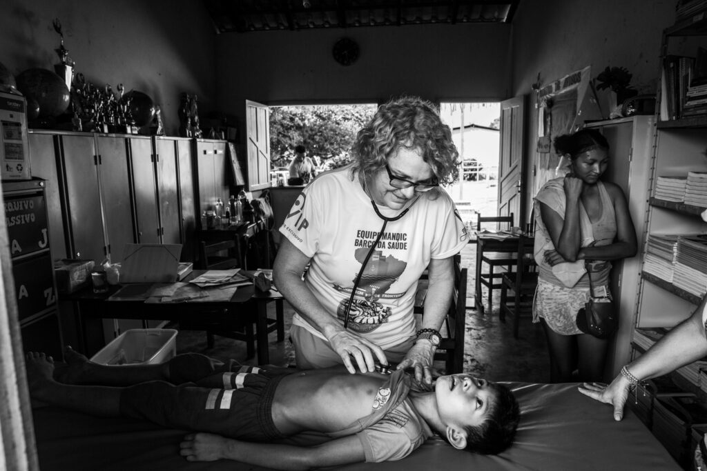 Após imersões no maior bioma tropical, Giancarlo Giannelli lança o livro "Amazônia - Rio Tapajós"