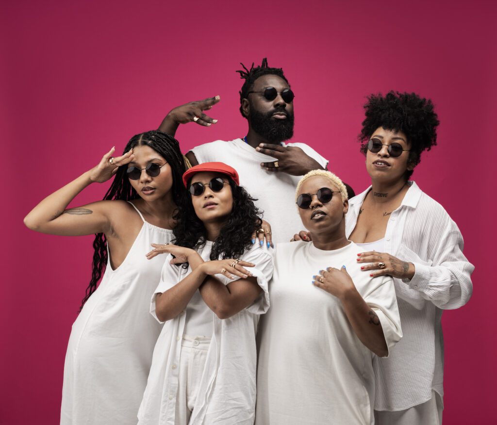 Marina Esteves estrela "Magnólia", livremente inspirada em música homônima do disco A Tábua de Esmeralda de Jorge Ben Jor