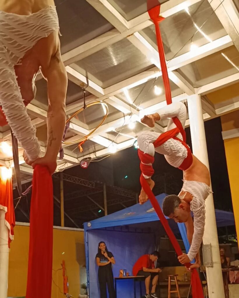 Estão abertas as inscrições para o ciclo 2025 da Oficina Permanente de Teatro e Circo, que será realizada na Arena Carioca Jovelina Pérola Negra