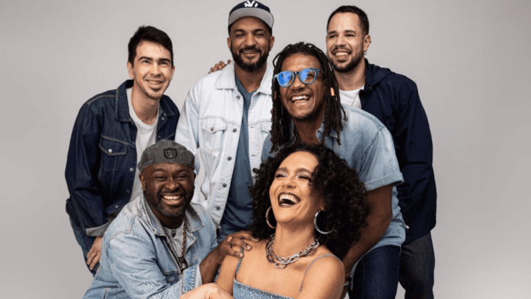 “Amanheceu e eu segui em frente o meu caminho.” É com este verso de Saulo Duarte que a cantora e compositora Uli Costa anuncia ao mundo os novos ares, sonoridades e caminhos de sua banda