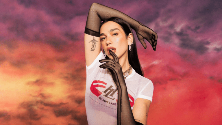 Dua Lipa, vencedora de três prêmios Grammy e sete prêmios BRIT,