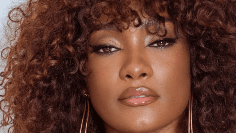 Erika Januza é um dos novos nomes confirmados para a próxima temporada do “Saia Justa”, no GNT.