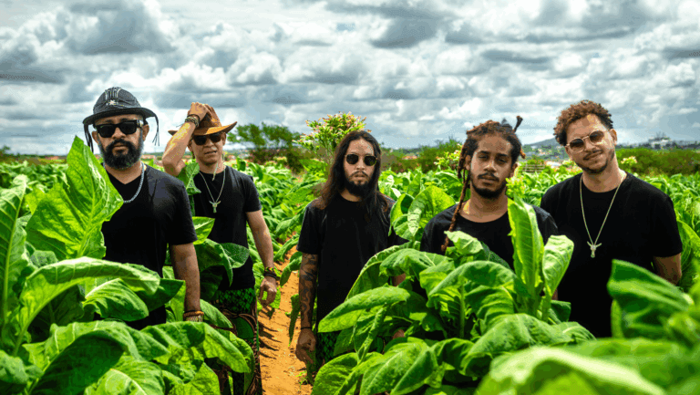 Dichavadores de Fumo de Arapiraca, álbum inédito da banda alagoana Quiçaça,