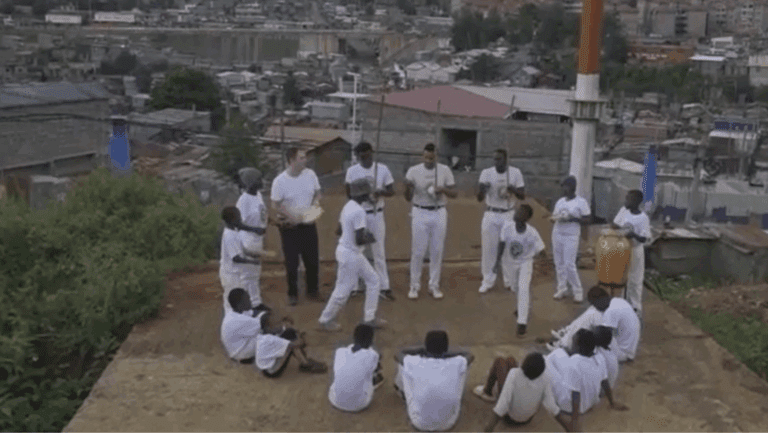 Em uma das maiores favelas da África
