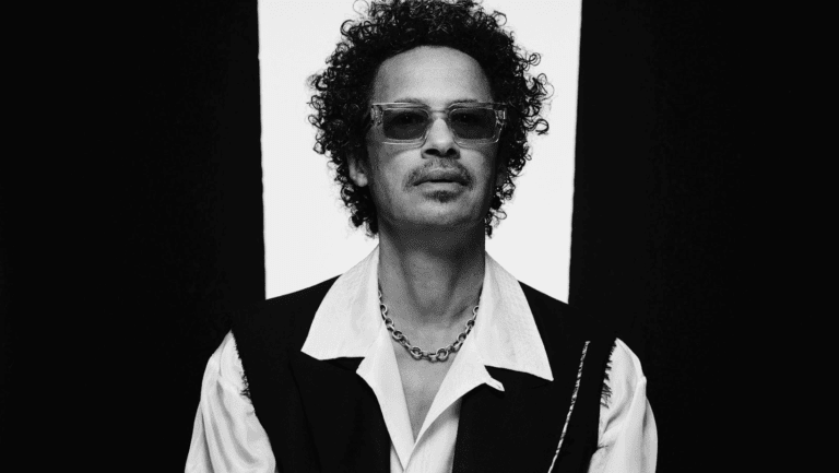 Eagle-Eye Cherry está de volta com energia renovada e letras ainda mais afiadas. Seu novo single, "Hate To Love"