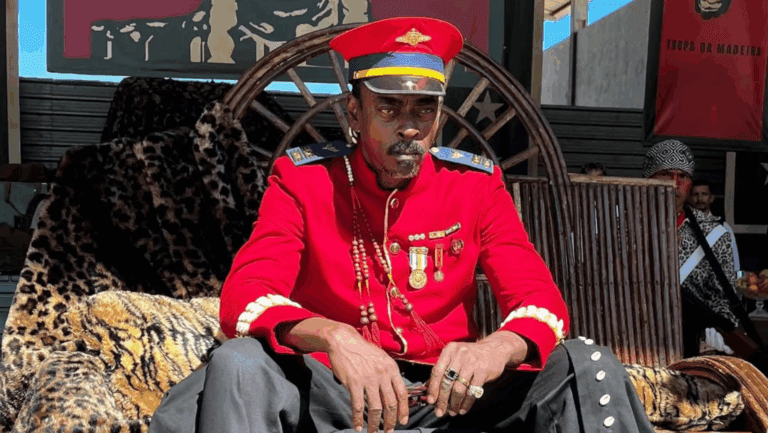 Seu Jorge dá vida ao Comandante em “Geni e o Zepelim”, filme inspirado na música de Chico Buarque