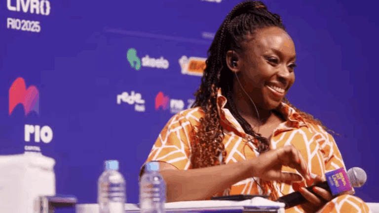 A Bienal do Livro do Rio de Janeiro começou ontem, sexta-feira (13) com destaque para a escritora nigeriana Chimamanda Ngozi Adichie,