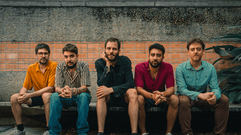 5 a seco convida fãs para audição inédita de seu mais novo álbum, "Sentido"